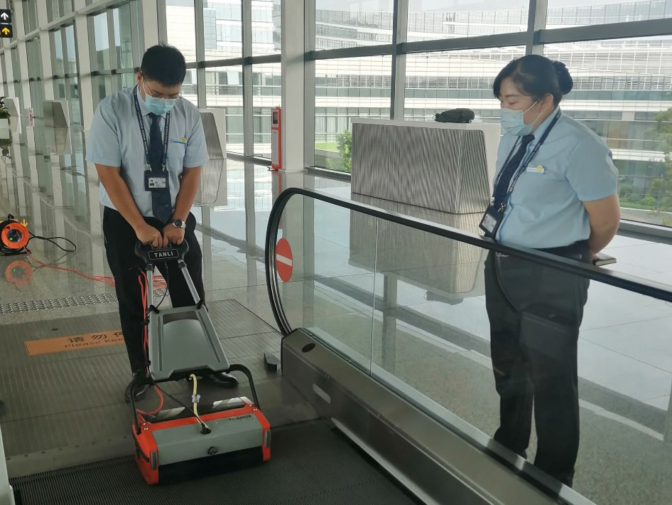 扶梯清洗機(jī)使用不當(dāng)，你可能就白買了！