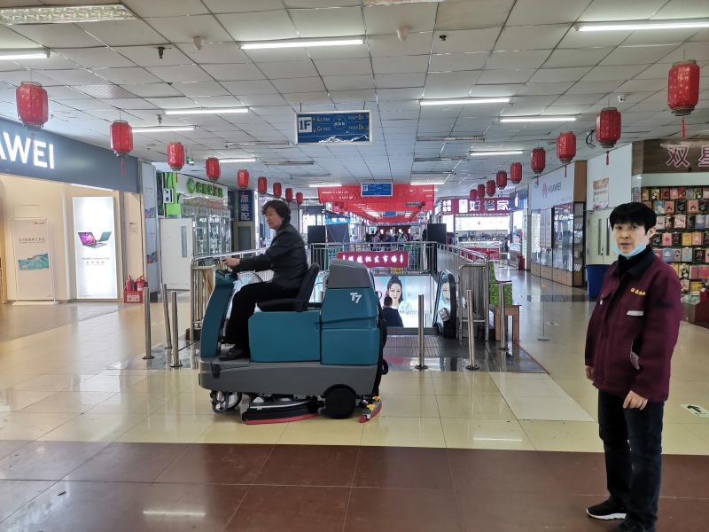 洗地機(jī)出現(xiàn)水流異常，別慌！