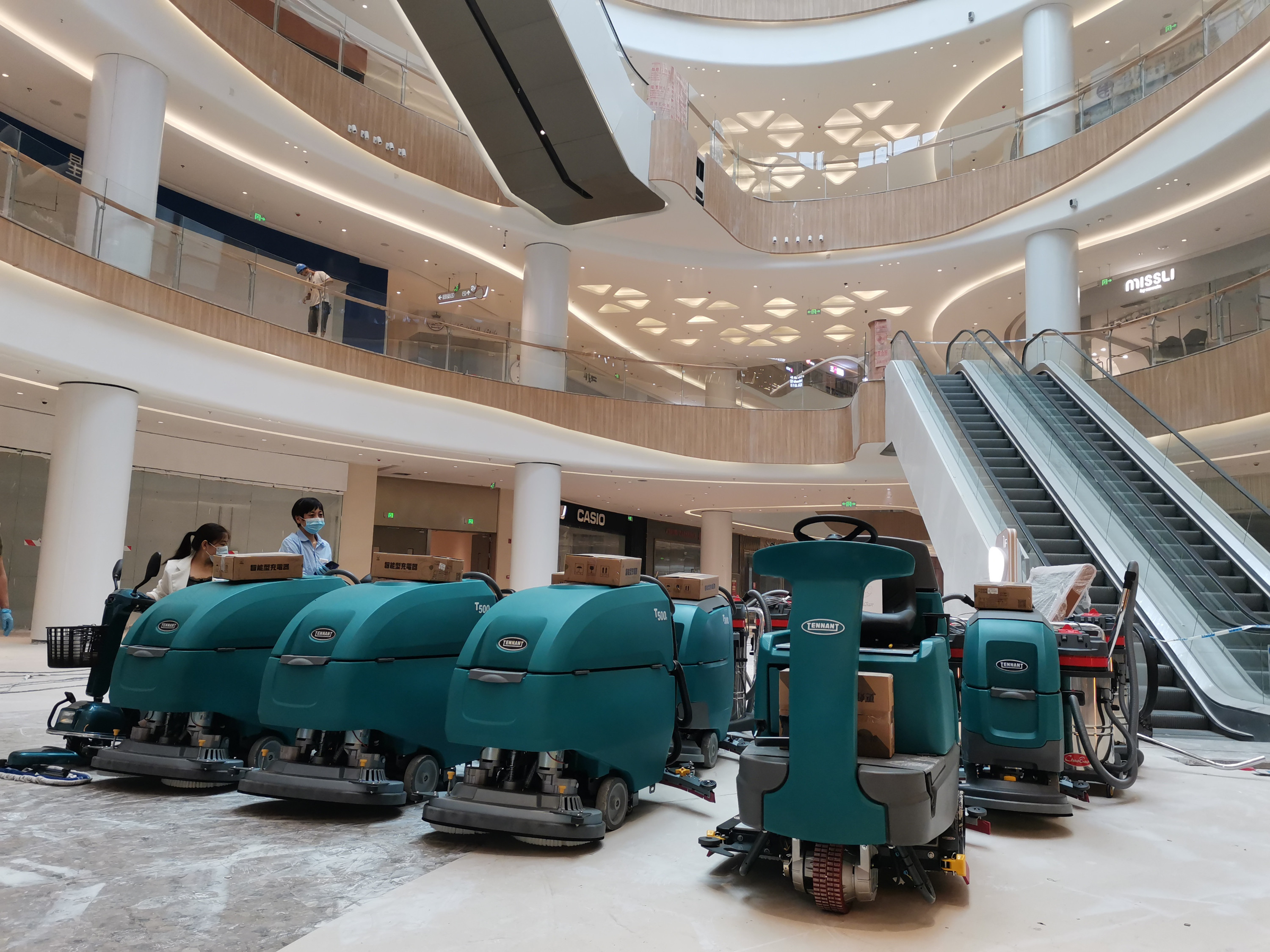 工廠車間用手推式洗地機(jī)應(yīng)用怎么樣？