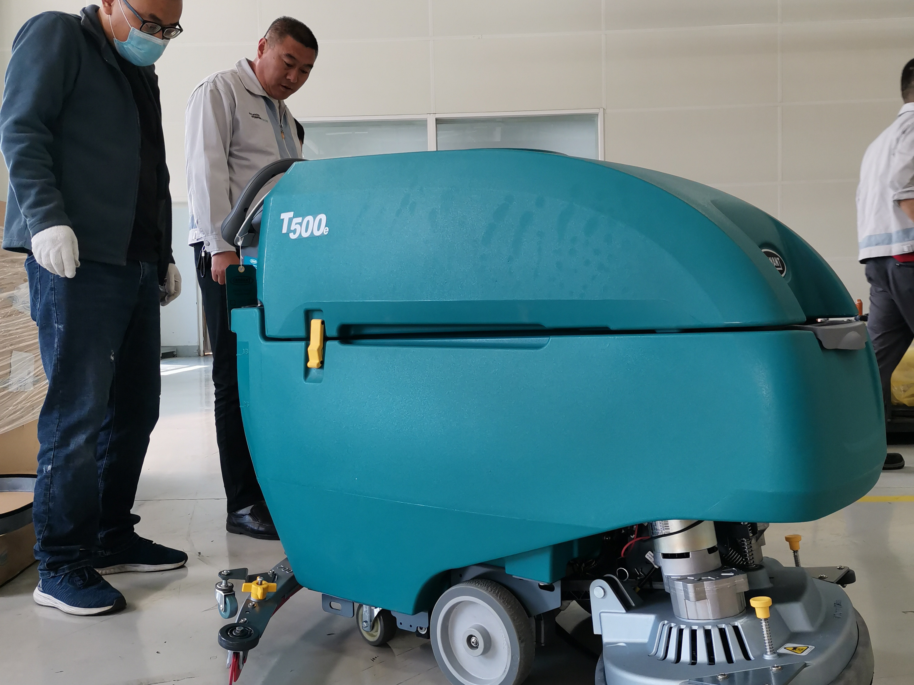 醫(yī)院選用洗地機有什么注意事項？