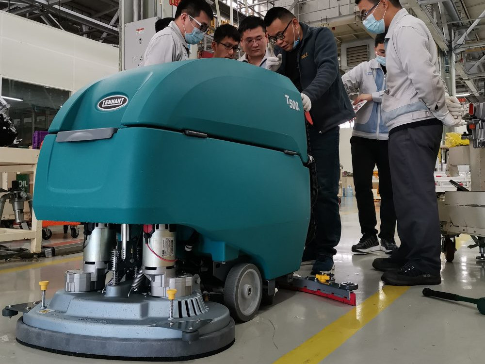 工廠選購洗地機(jī)的關(guān)鍵點(diǎn)，都在這里了！