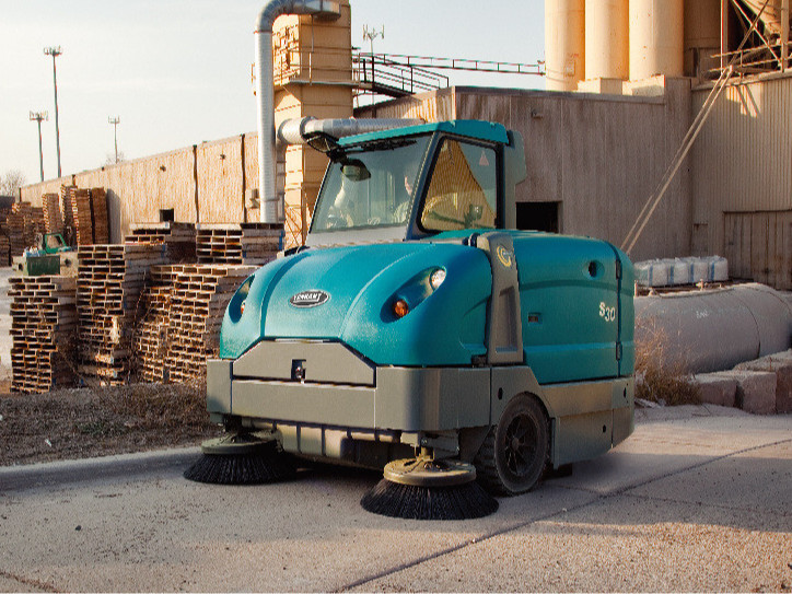 關(guān)于工廠掃地機(jī)你不知道的那些事：刷盤需多久更換一次？