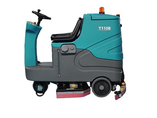 洗地效率大翻身！坦力工業(yè)駕駛洗地機立下汗馬功勞