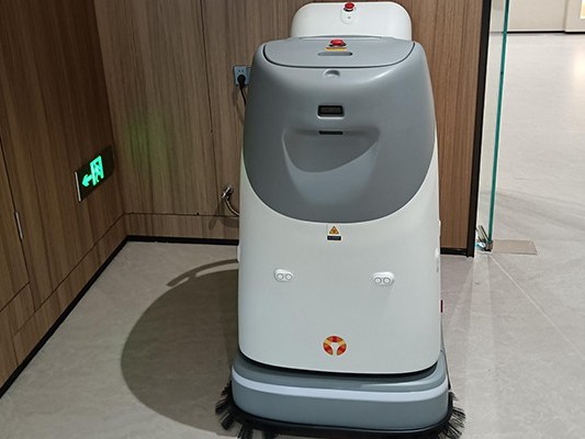 科技助力，酒店煥新 —— 坦力工業(yè)洗地機(jī)器人帶來新變革