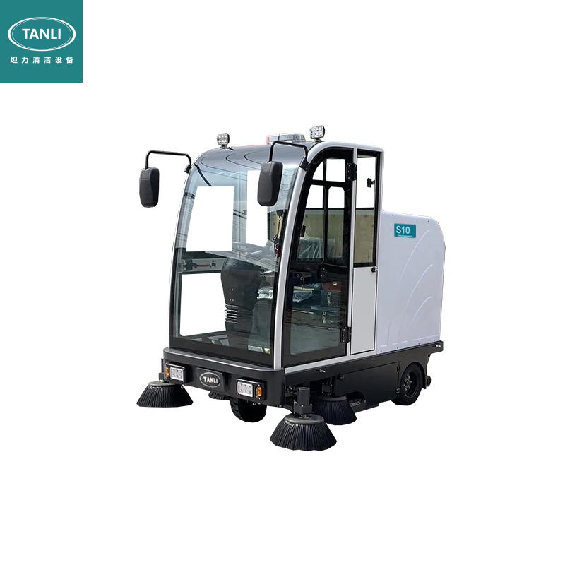 坦力駕駛式掃地機(jī)S10 坦力駕駛式掃地機(jī)S10